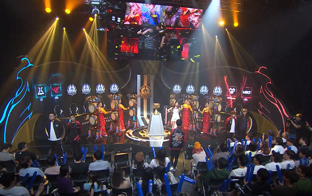 地而不堆砌 地而不堆砌